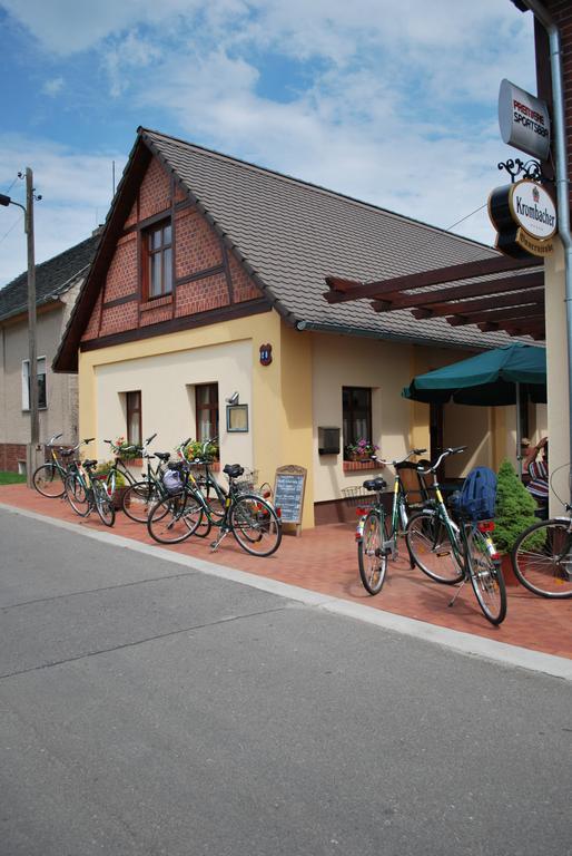 Gasthof Zum Slawen Vetschau Exteriör bild