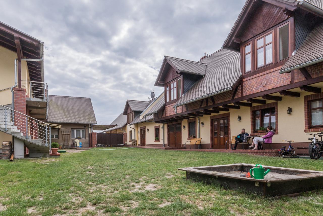 Gasthof Zum Slawen Vetschau Exteriör bild